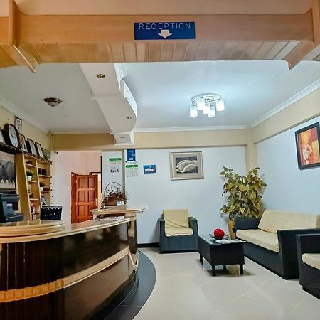 Meru Paramount Exterior foto
