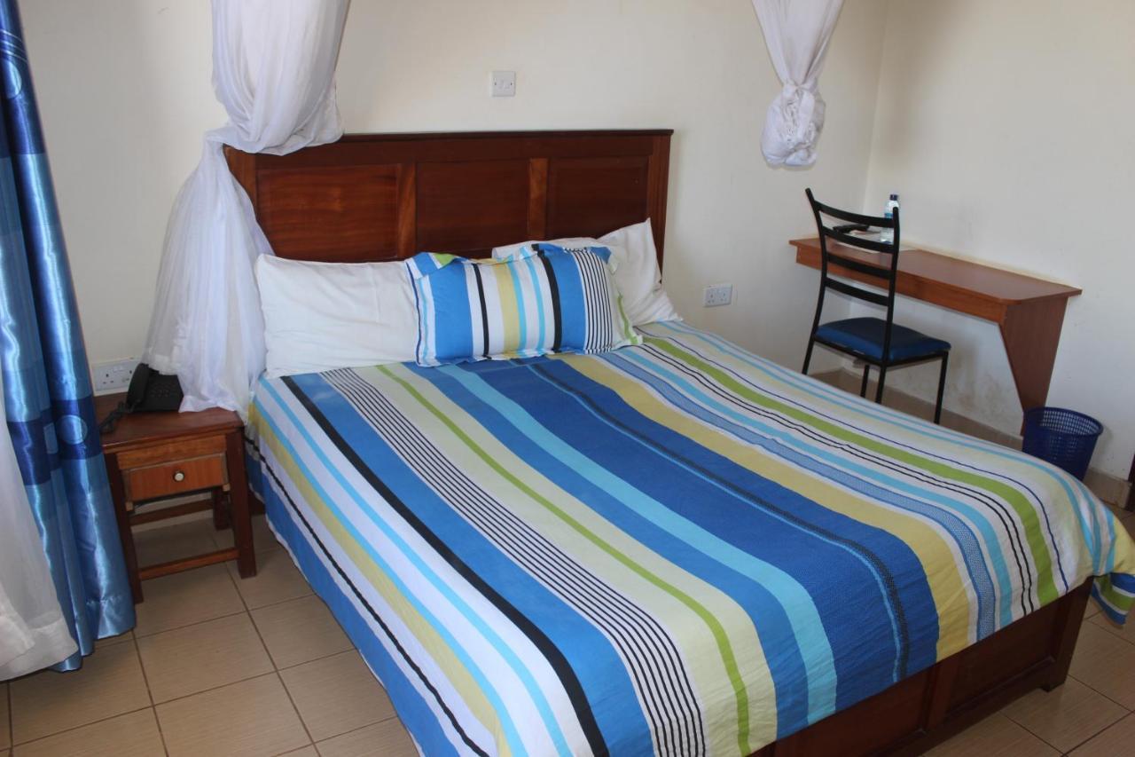 Meru Paramount Exterior foto